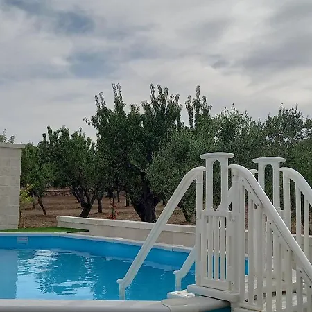 Il Trullo Dei Tamburroni בית נופש אוסטוני